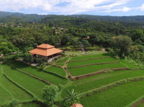 Гостиница Puri Mangga Sea View Resort and Spa  Buleleng